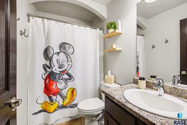 419 Quinn Ave Avenue, Harrisburg, SD 57032