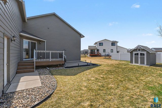 419 Quinn Ave Avenue, Harrisburg, SD 57032
