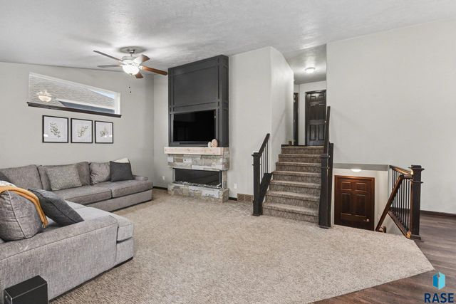 419 Quinn Ave Avenue, Harrisburg, SD 57032