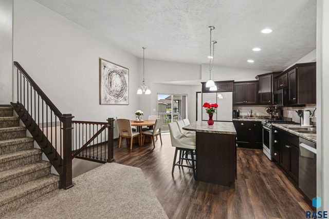 419 Quinn Ave Avenue, Harrisburg, SD 57032