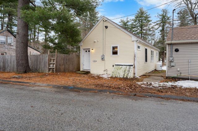 108 W Shore Avenue, Manchester, NH 03109