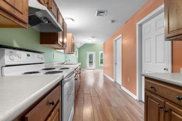 108 W Shore Avenue, Manchester, NH 03109