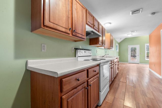 108 W Shore Avenue, Manchester, NH 03109