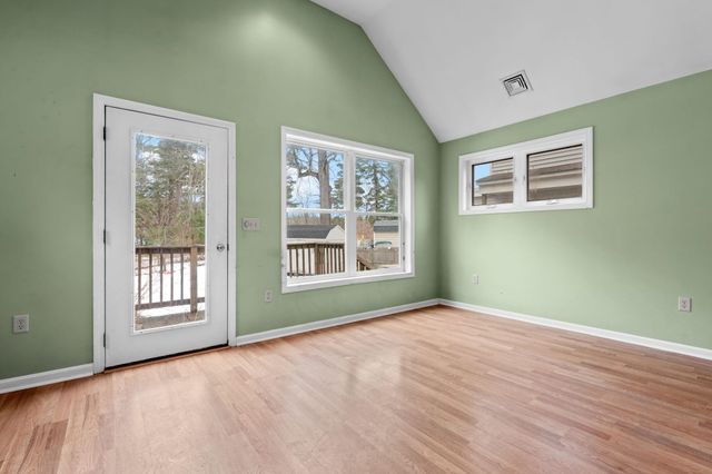 108 W Shore Avenue, Manchester, NH 03109