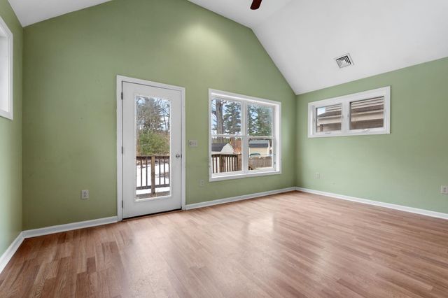 108 W Shore Avenue, Manchester, NH 03109