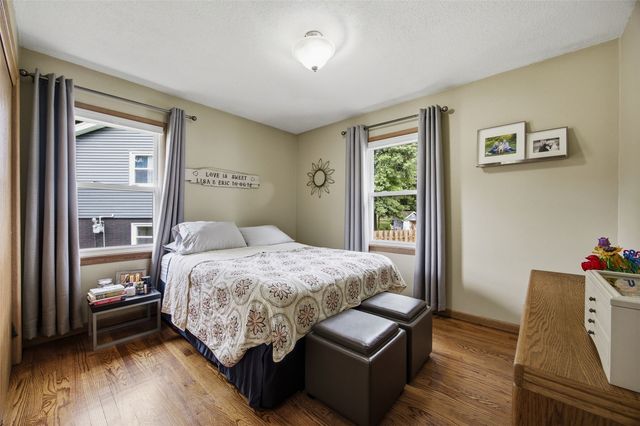 813 Westwood Drive NW, Cedar Rapids, IA 52405