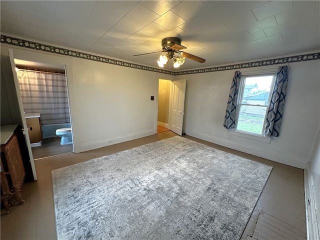 309 Washington Street, Mt Pleasant Boro, PA 15666