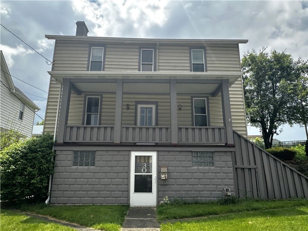 309 Washington Street, Mt Pleasant Boro, PA 15666