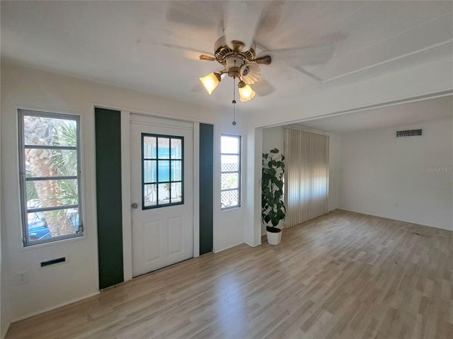 4851 W GANDY BOULEVARD B12L23, Tampa, FL 33611