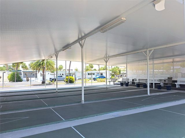 4851 W GANDY BOULEVARD B12L23, Tampa, FL 33611