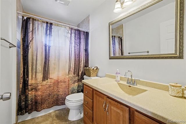 203 Boman Street, Flushing, MI 48433