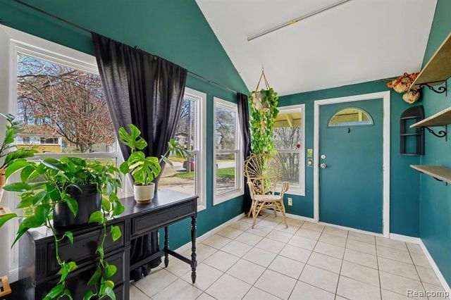 203 Boman Street, Flushing, MI 48433
