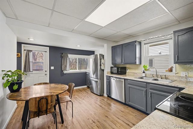 203 Boman Street, Flushing, MI 48433