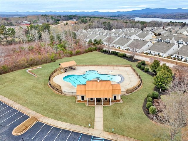 108 Bur Oak Drive, Taylors, SC 29687