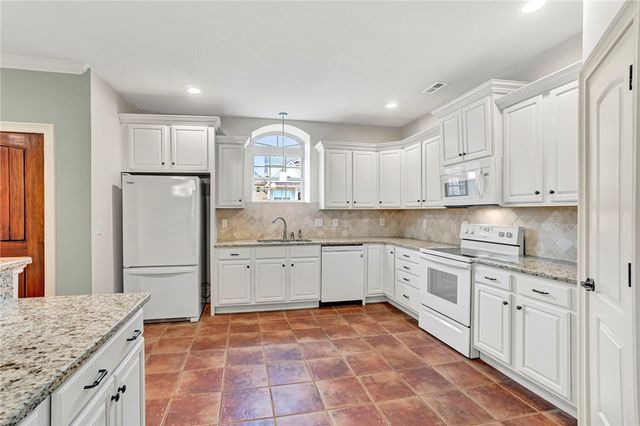 108 Bur Oak Drive, Taylors, SC 29687