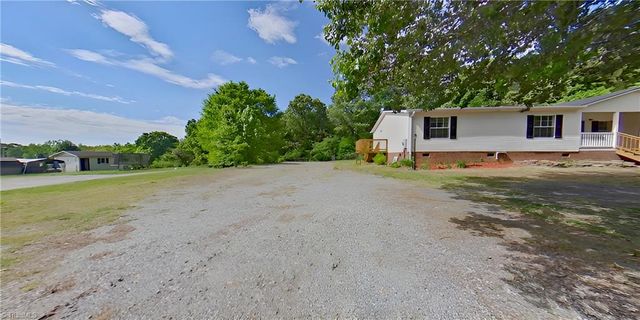 252 Eulala Leonard Road, Lexington, NC 27295