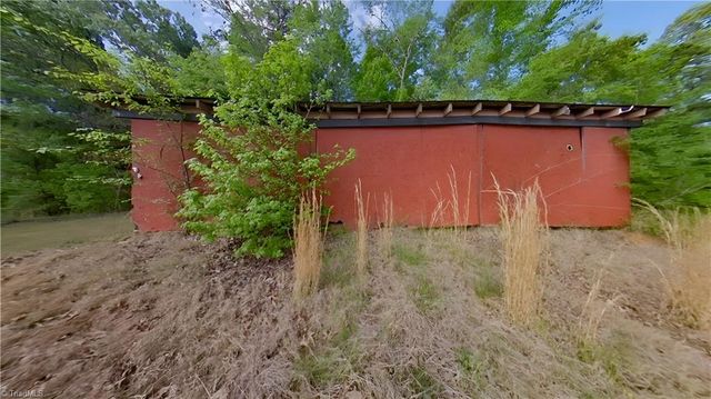 252 Eulala Leonard Road, Lexington, NC 27295