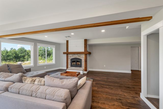 60 Blake Hill Road, Ossipee, NH 03814