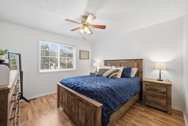 2241 Grand Avenue 11, West Des Moines, IA 50265