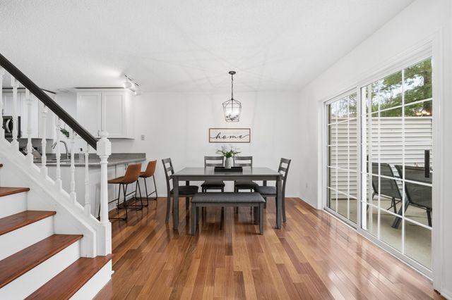 2241 Grand Avenue 11, West Des Moines, IA 50265