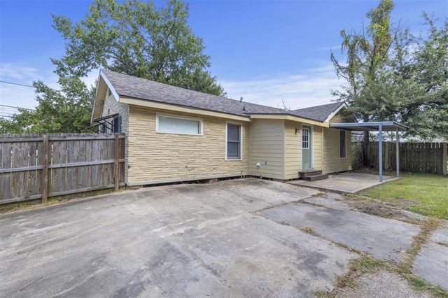 2907 Common St Street, Lake Charles, LA 70601