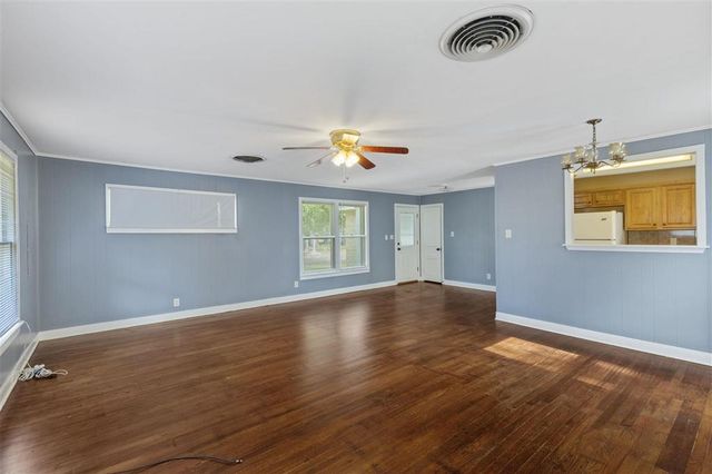 2907 Common St Street, Lake Charles, LA 70601
