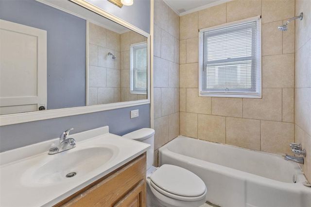 2907 Common St Street, Lake Charles, LA 70601