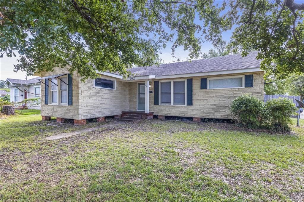 2907 Common St Street, Lake Charles, LA 70601