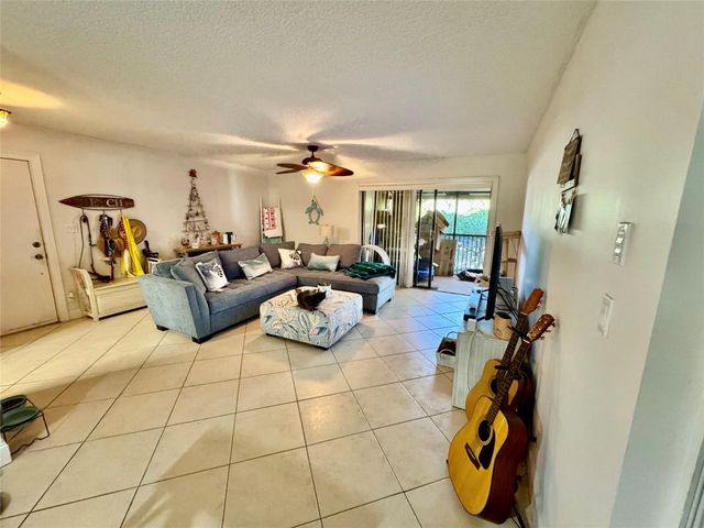 279 Deer Creek Boulevard 1106, Deerfield Beach, FL 33442