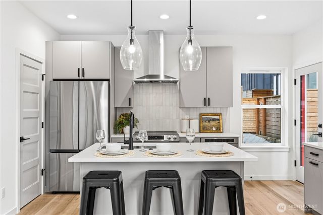 1706 B N 47th Street, Seattle, WA 98103