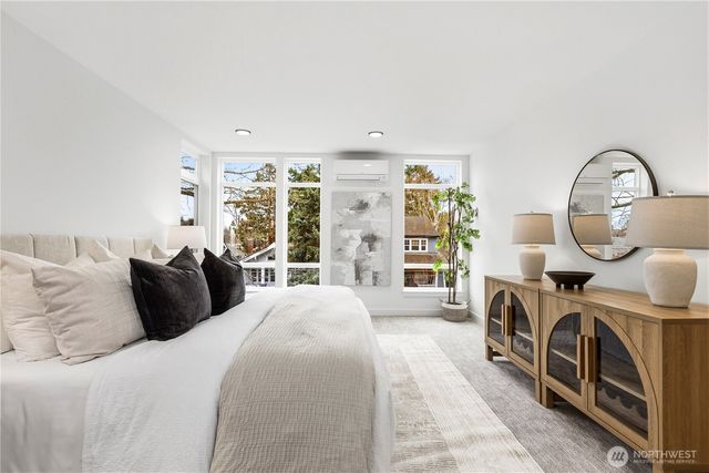 1706 B N 47th Street, Seattle, WA 98103