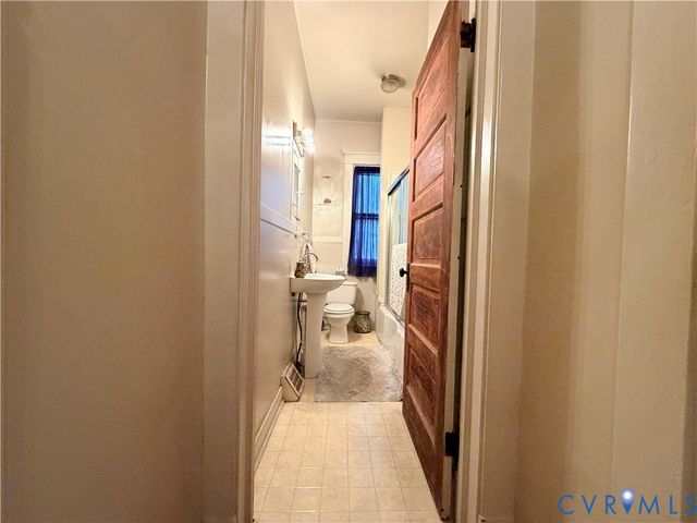 12105 Mathenay Dr, Chester, VA 23831