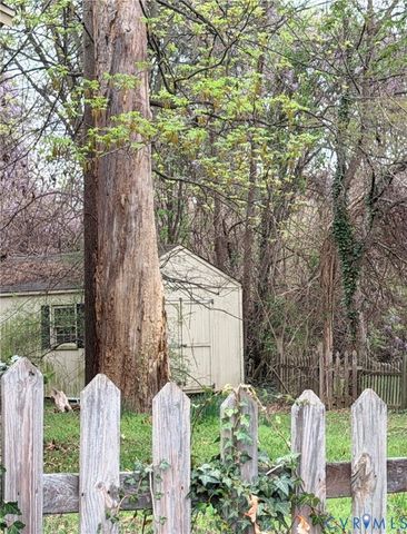 12105 Mathenay Dr, Chester, VA 23831