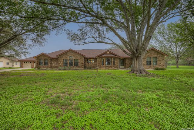 12737 WOMAN HOLLERING RD, Schertz, TX 78154