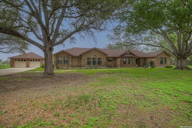 12737 WOMAN HOLLERING RD, Schertz, TX 78154