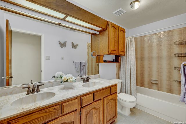 12737 WOMAN HOLLERING RD, Schertz, TX 78154