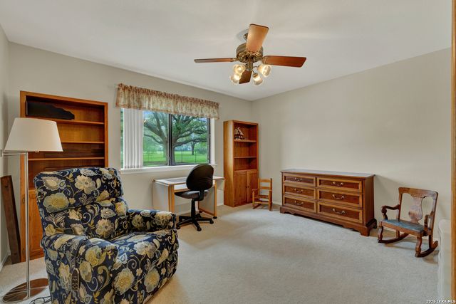 12737 WOMAN HOLLERING RD, Schertz, TX 78154
