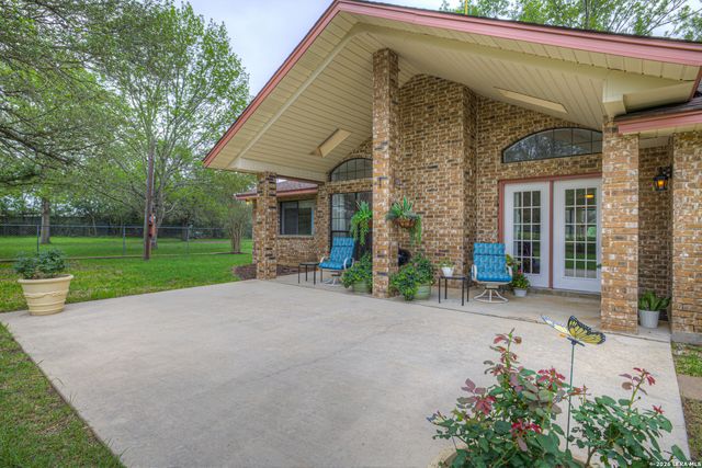 12737 WOMAN HOLLERING RD, Schertz, TX 78154