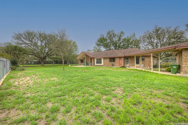 12737 WOMAN HOLLERING RD, Schertz, TX 78154