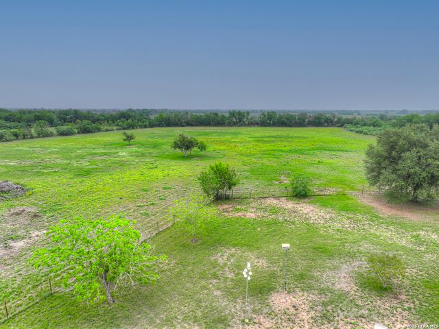 12737 WOMAN HOLLERING RD, Schertz, TX 78154