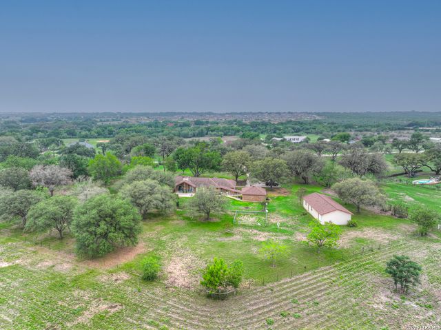 12737 WOMAN HOLLERING RD, Schertz, TX 78154