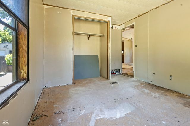 8730 Sweetwater Trail, Nineveh, IN 46164