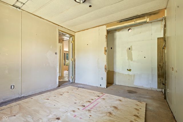 8730 Sweetwater Trail, Nineveh, IN 46164