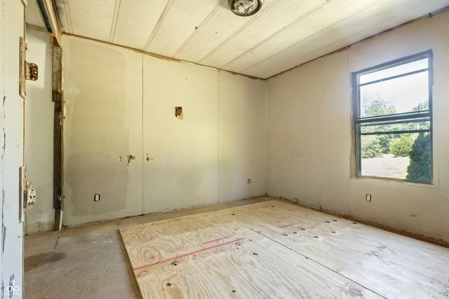 8730 Sweetwater Trail, Nineveh, IN 46164