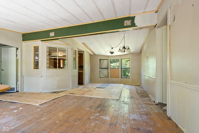 8730 Sweetwater Trail, Nineveh, IN 46164