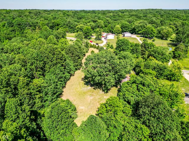 8730 Sweetwater Trail, Nineveh, IN 46164