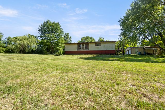 8730 Sweetwater Trail, Nineveh, IN 46164