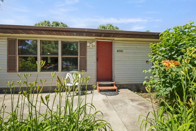 8730 Sweetwater Trail, Nineveh, IN 46164