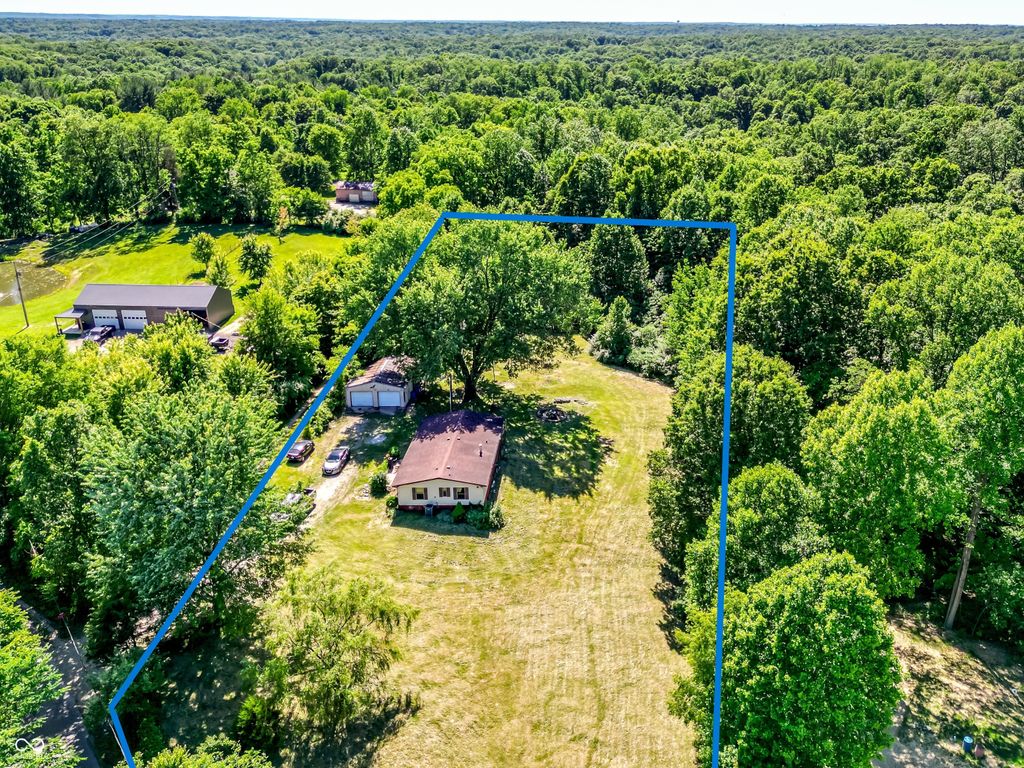 8730 Sweetwater Trail, Nineveh, IN 46164