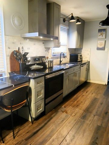 18404 Perth Avenue, Homewood, IL 60430